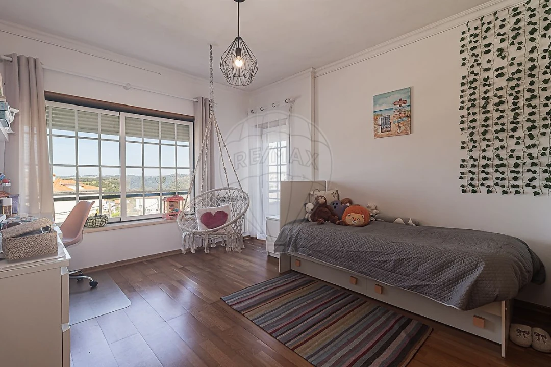 Apartamento T3 para Arrendamento em Ericeira Foto 32