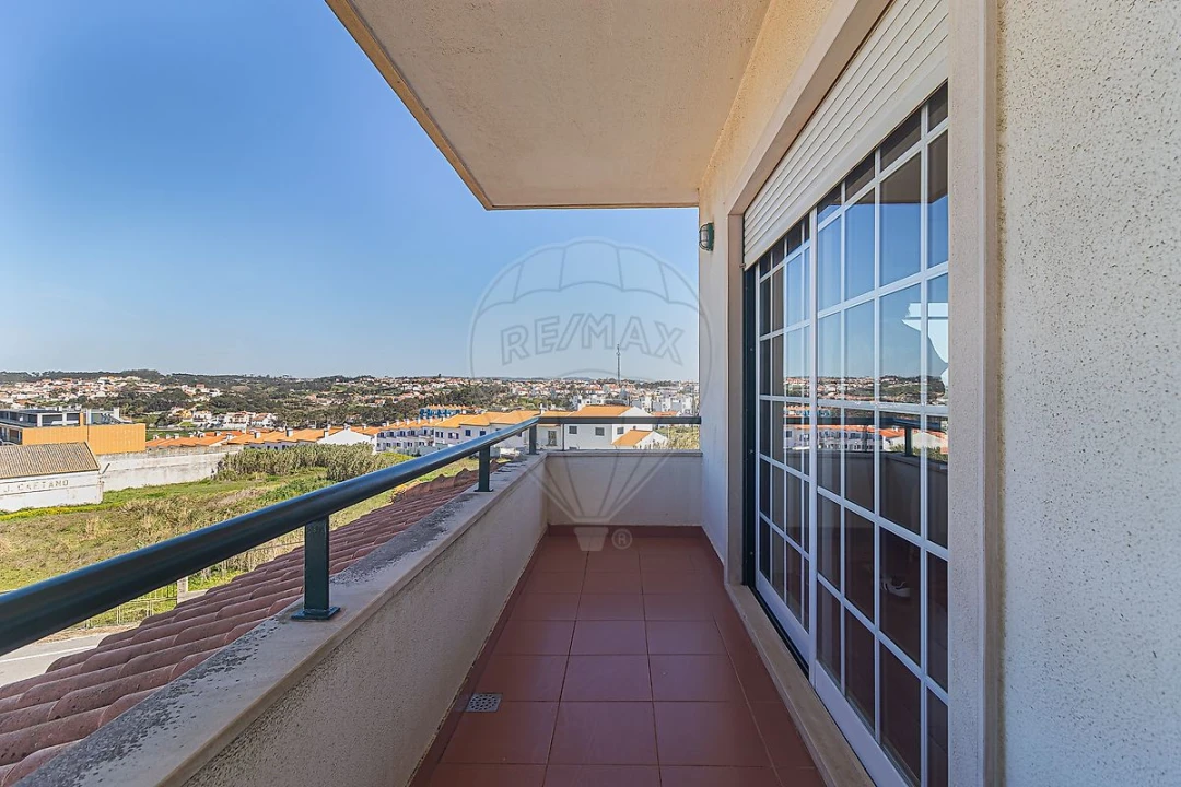 Apartamento T3 para Arrendamento em Ericeira Foto 44