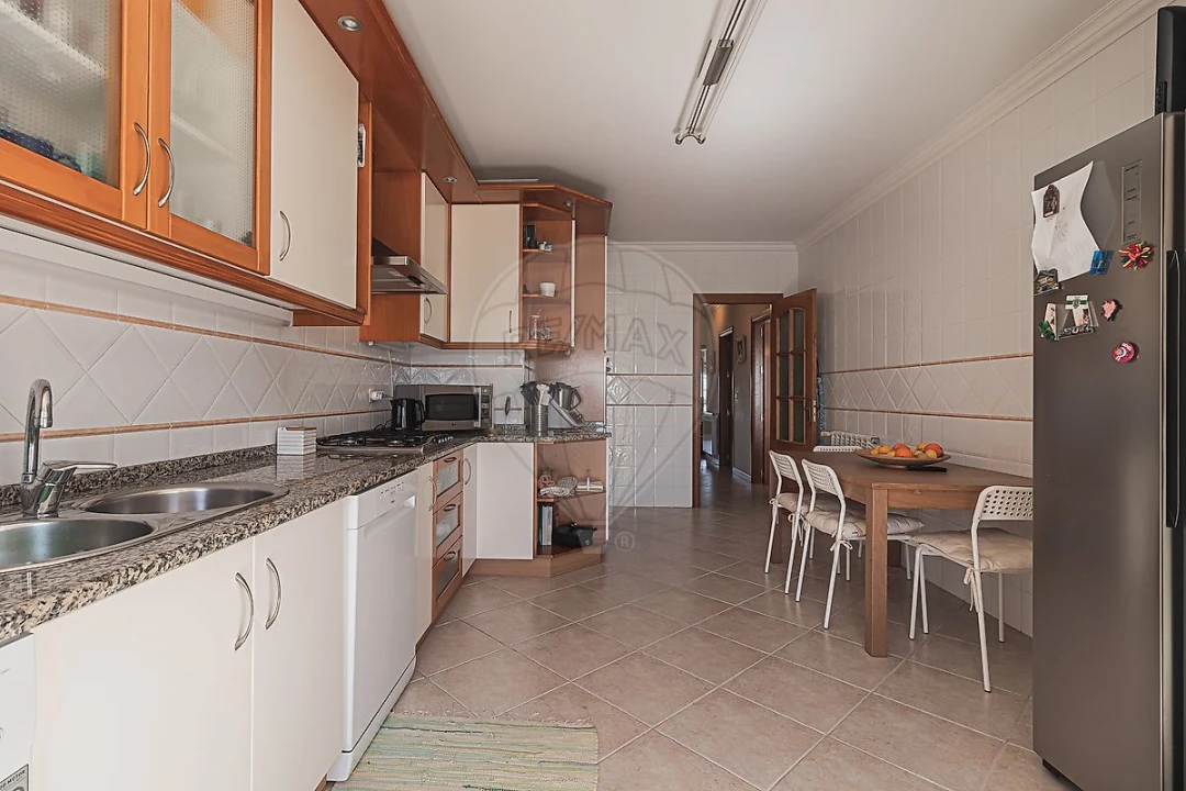 Apartamento T3 para Arrendamento em Ericeira Foto 22