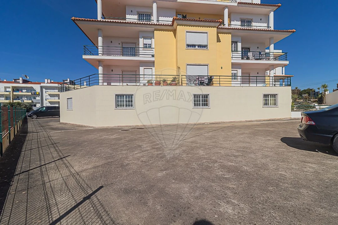 Apartamento T3 para Arrendamento em Ericeira Foto 18