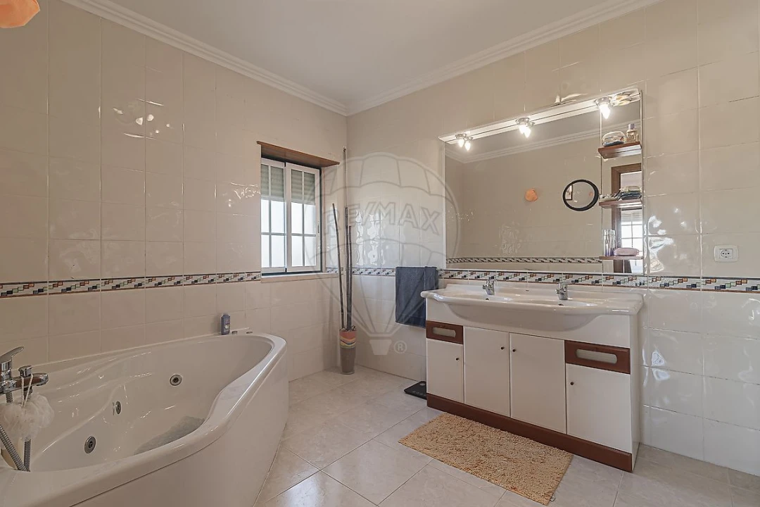 Apartamento T3 para Arrendamento em Ericeira Foto 37