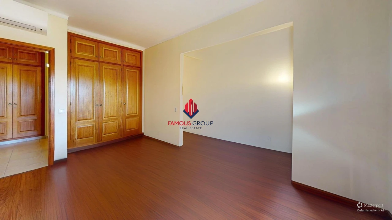 Apartamento T2 para Venda em Portimão Foto 10
