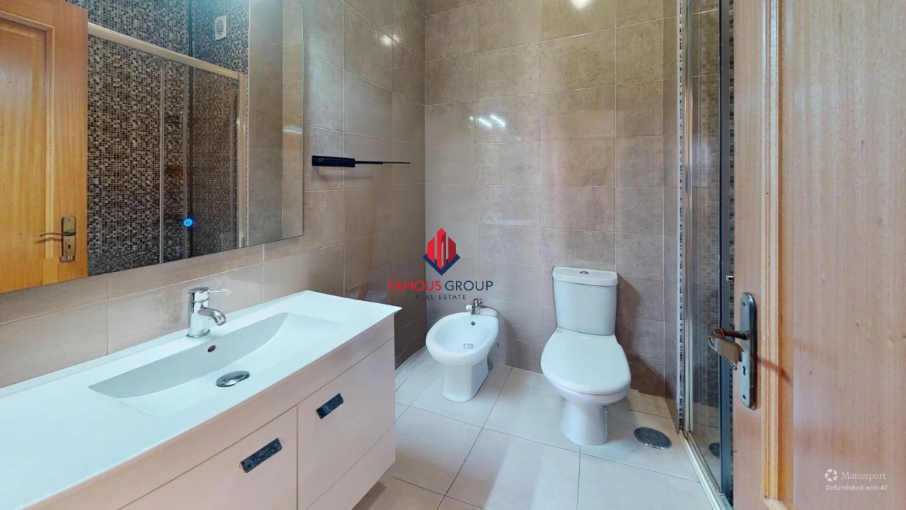 Apartamento T2 para Venda em Portimão Foto 13