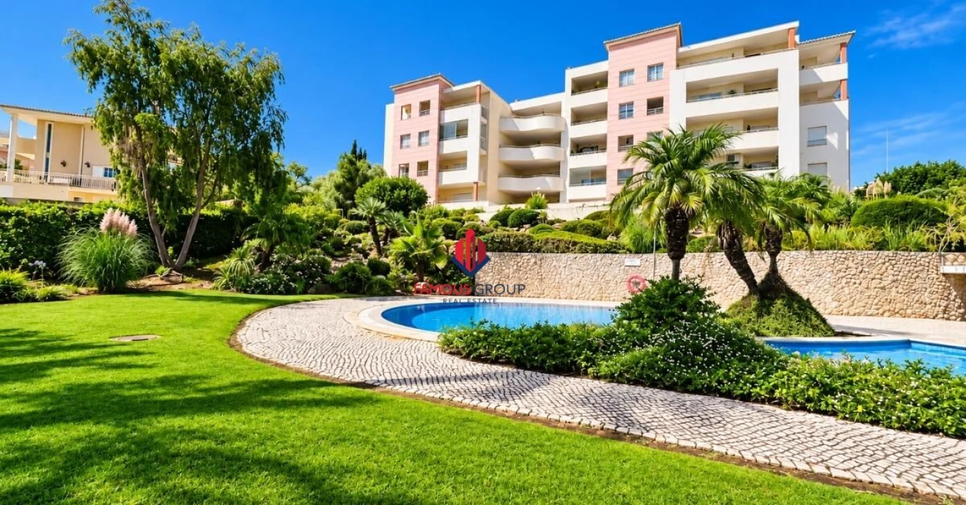 Apartamento T2 para Venda em Portimão Foto 19