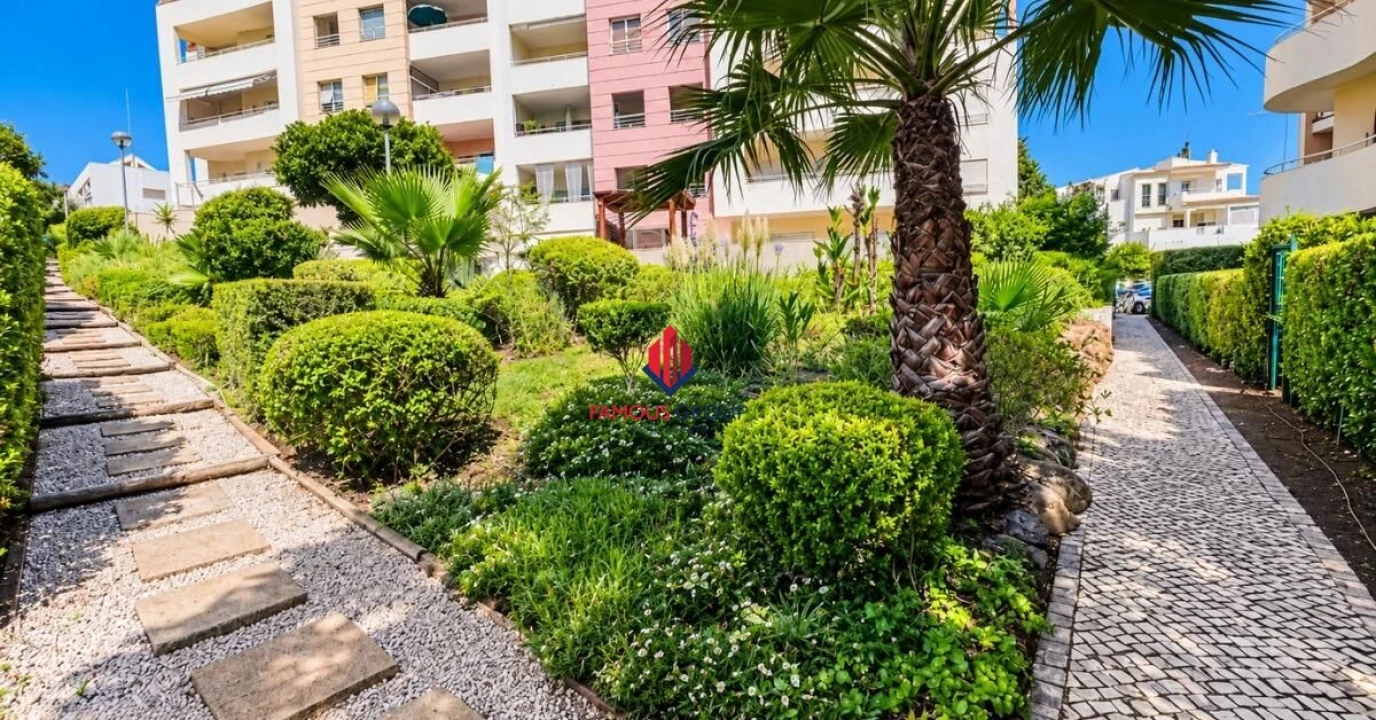 Apartamento T2 para Venda em Portimão Foto 21