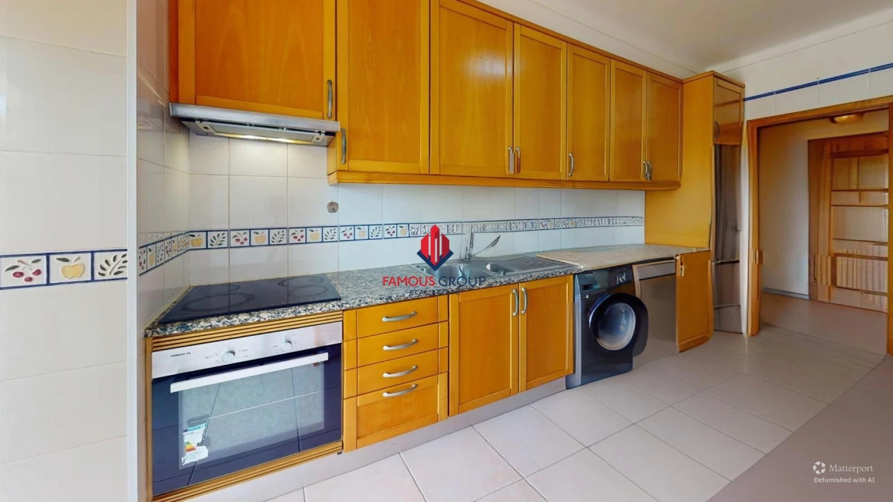Apartamento T2 para Venda em Portimão Foto 6