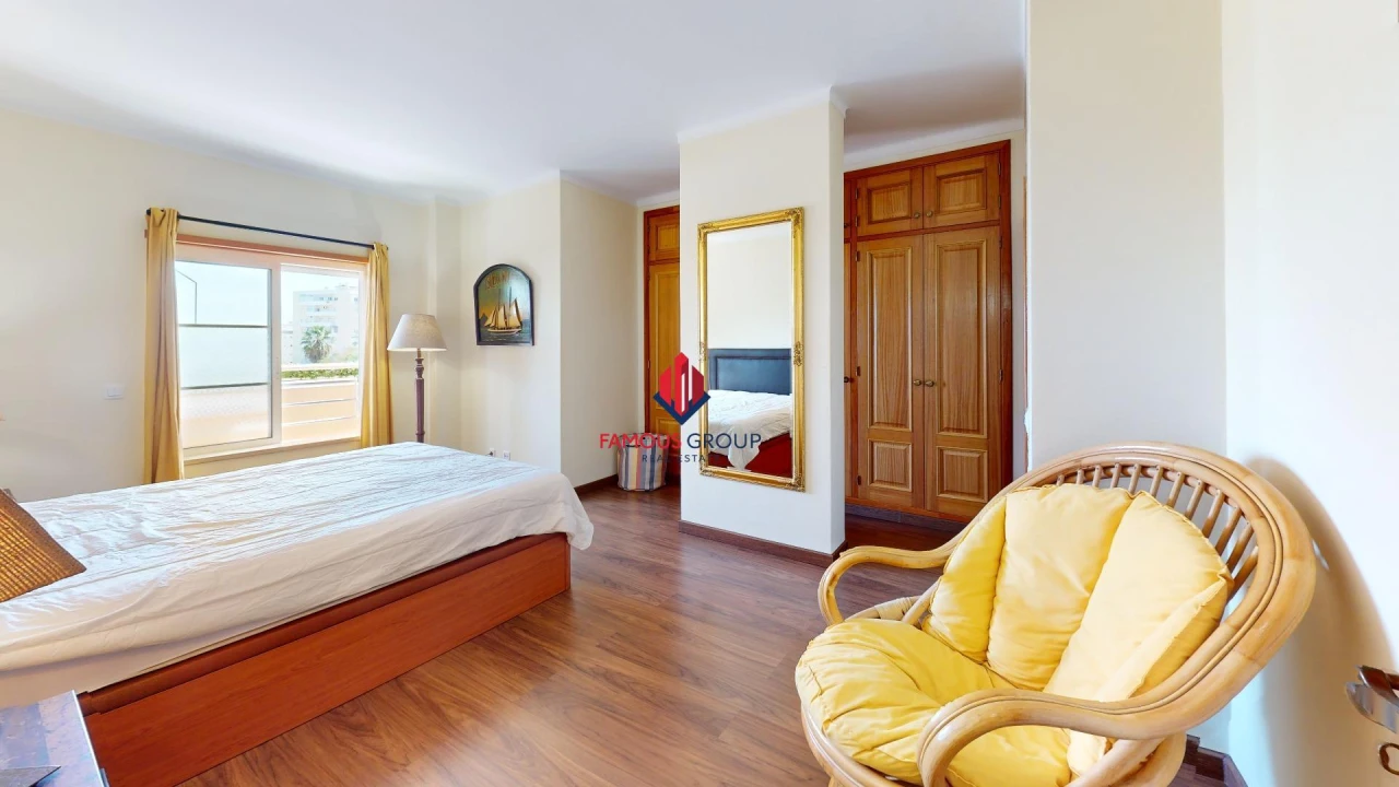 Apartamento T2 para Venda em Portimão Foto 8