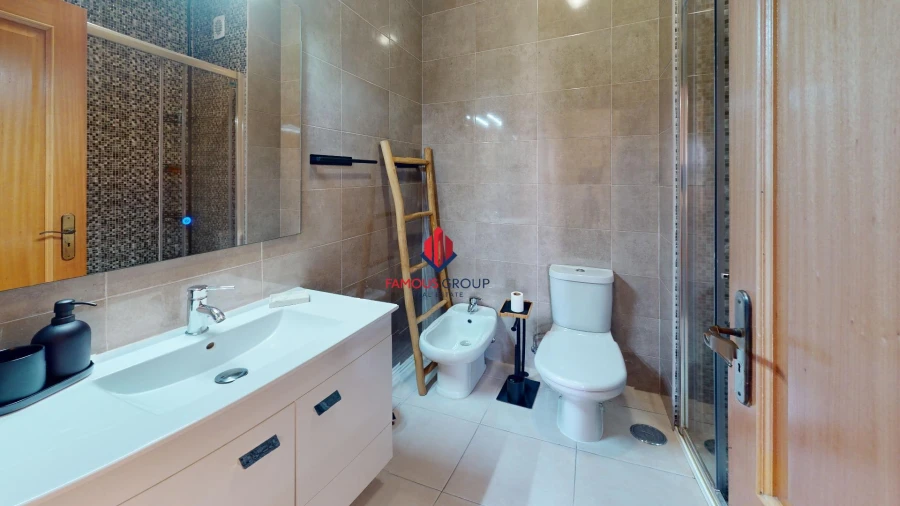 Apartamento T2 para Venda em Portimão Foto 12