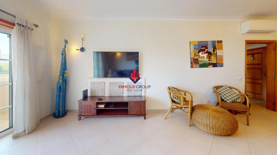 Apartamento T2 para Venda em Portimão Foto 2
