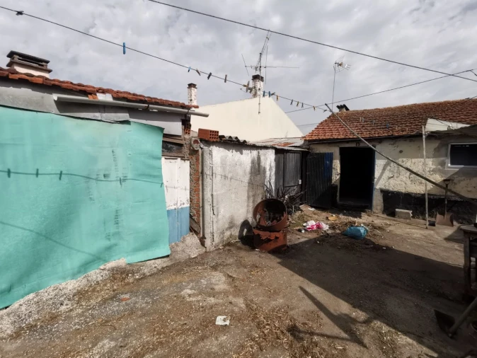 Moradia T3 para Venda em Marinha das Ondas Foto 12