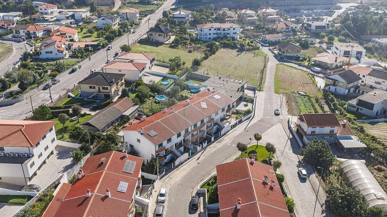Moradia T3 para Venda em Prazins Santo Tirso e Corvite Foto 19