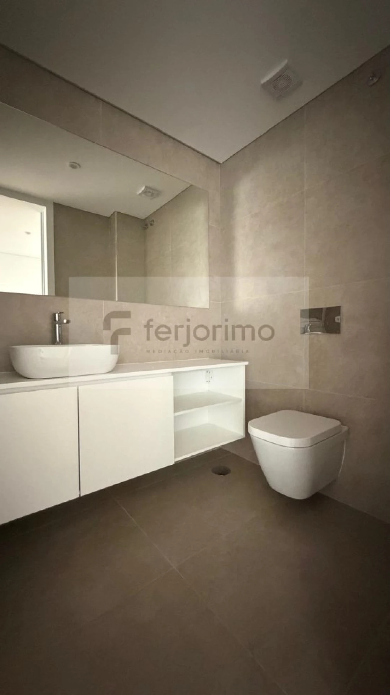 Apartamento T3 para Venda em Urgezes Foto 9