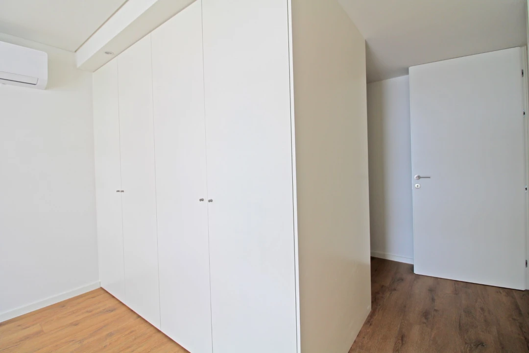 Apartamento T3 para Venda em Urgezes Foto 17