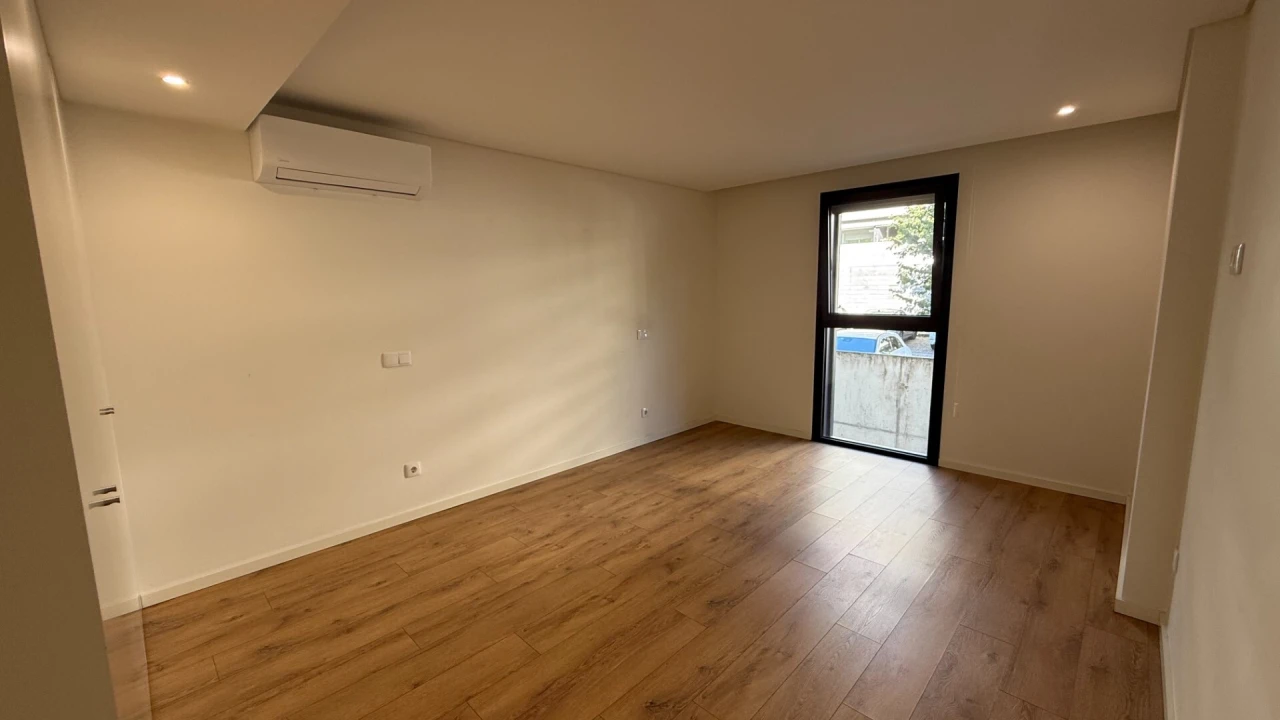 Apartamento T3 para Venda em Urgezes Foto 16