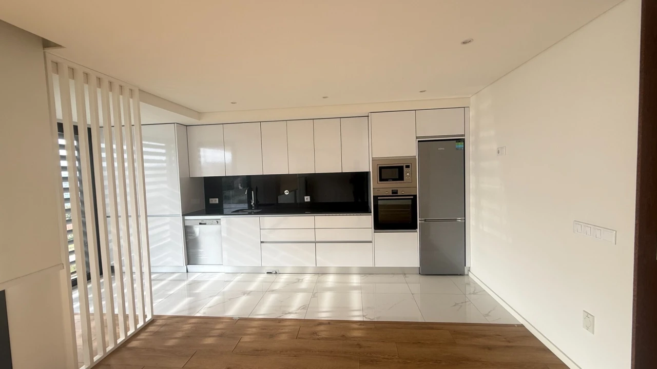 Apartamento T3 para Venda em Urgezes Foto 2