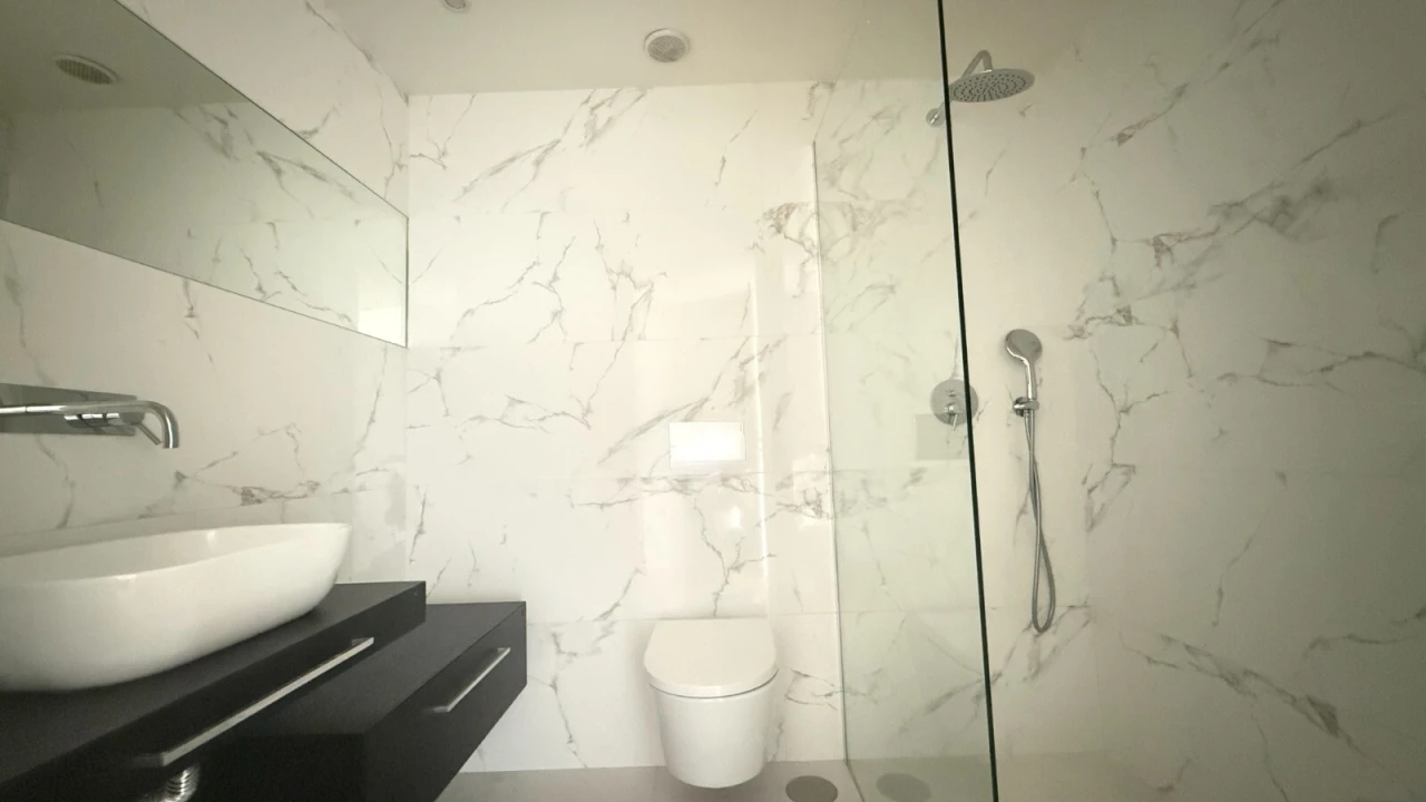 Apartamento T3 para Venda em Urgezes Foto 20