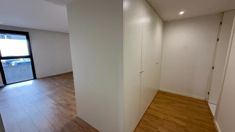 Apartamento T3 para Venda em Urgezes