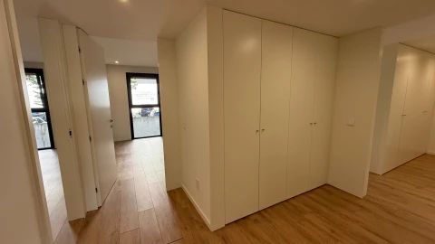 Apartamento T3 para Venda em Urgezes