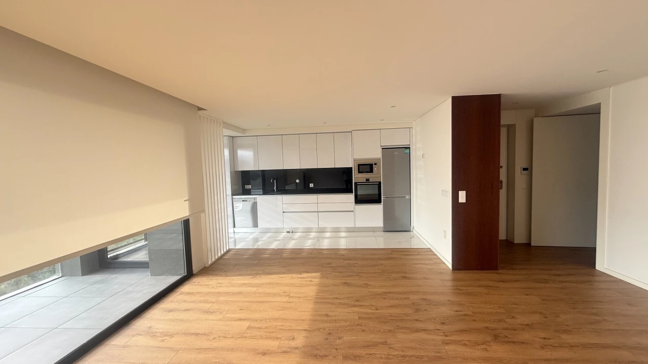 Apartamento T3 para Venda em Urgezes Foto 1