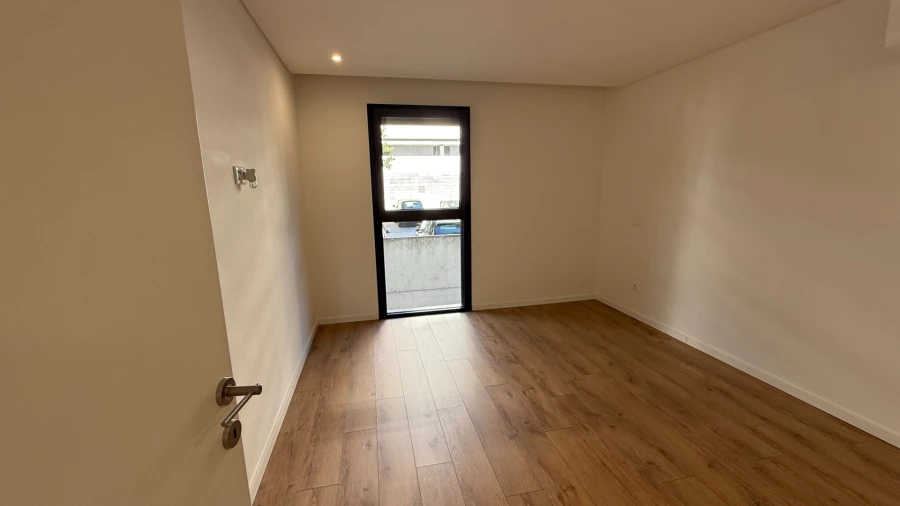 Apartamento T3 para Venda em Urgezes Foto 15