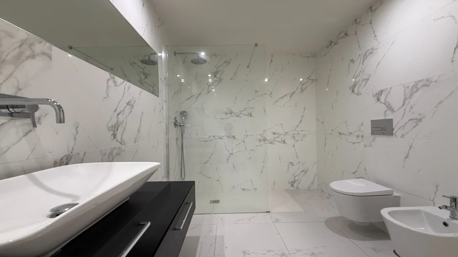 Apartamento T3 para Venda em Urgezes Foto 9