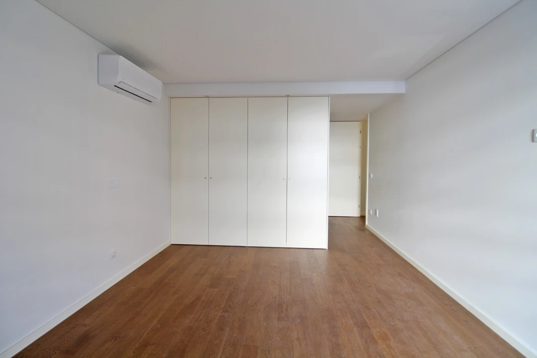 Apartamento T3 para Venda em Urgezes Foto 19