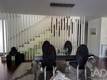 Moradia T3 para Venda em Madalena