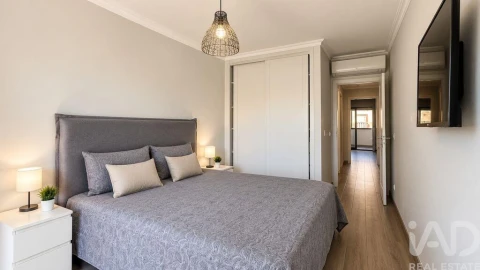 Apartamento T2 para Venda em Faro (Sé e São Pedro)