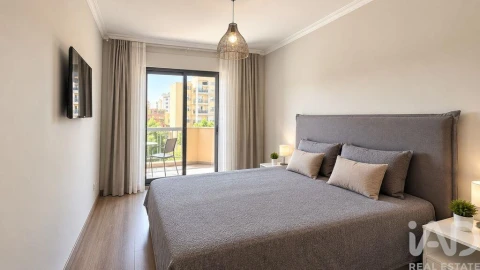 Apartamento T2 para Venda em Faro (Sé e São Pedro)
