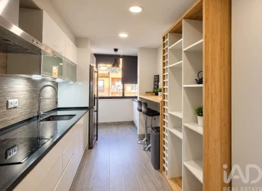 Apartamento T2 para Venda em Faro (Sé e São Pedro)