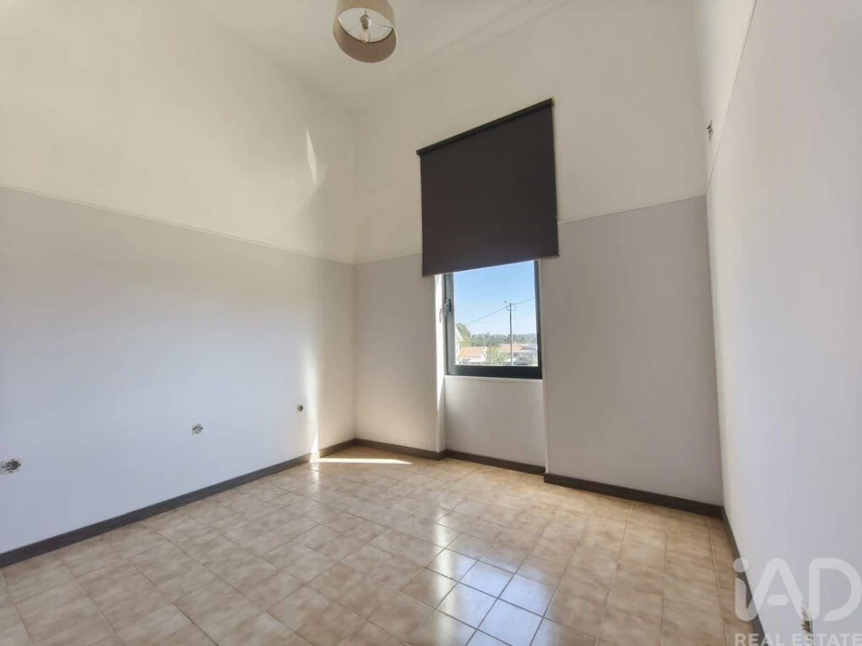 Moradia T4 para Arrendamento em Glória e Vera Cruz Foto 12