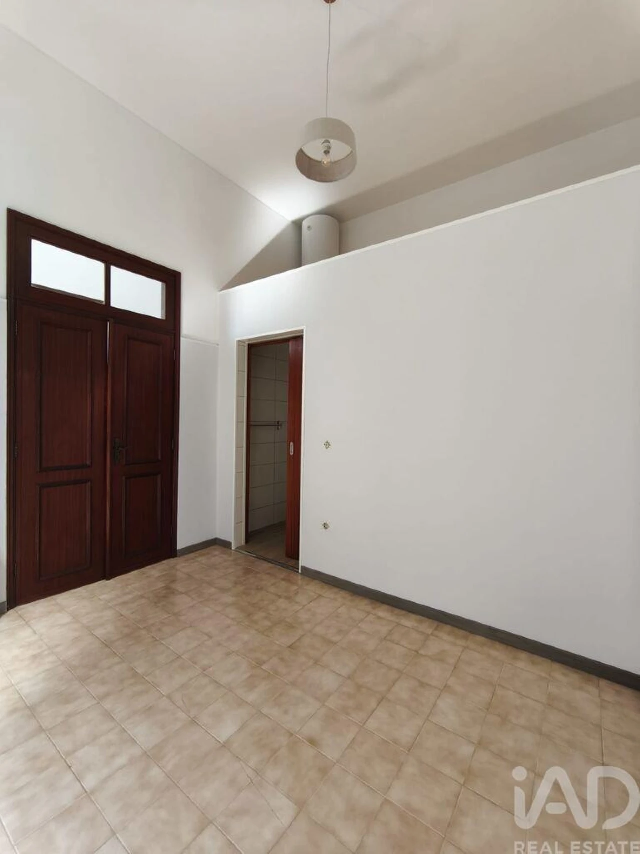 Moradia T4 para Arrendamento em Glória e Vera Cruz Foto 10