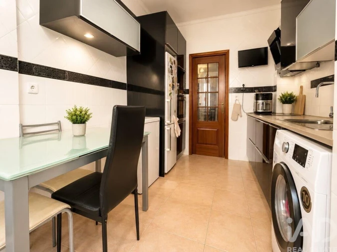 Apartamento T3 para Venda em Barreiro e Lavradio Foto 6