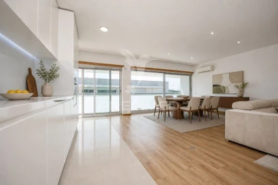 Apartamento T3 para Venda em Serzedelo