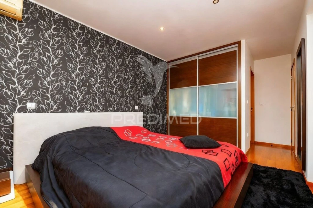 Apartamento T3 para Venda em Serzedelo Foto 17
