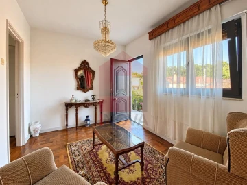 Moradia T3 para Venda em Ucha