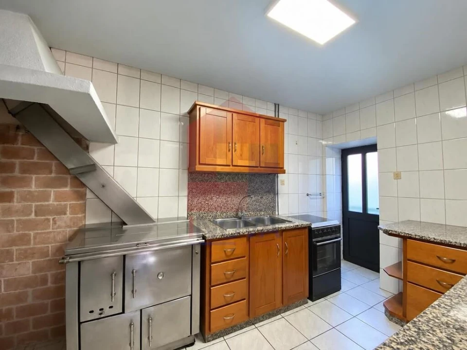 Moradia T3 para Venda em Ucha Foto 15
