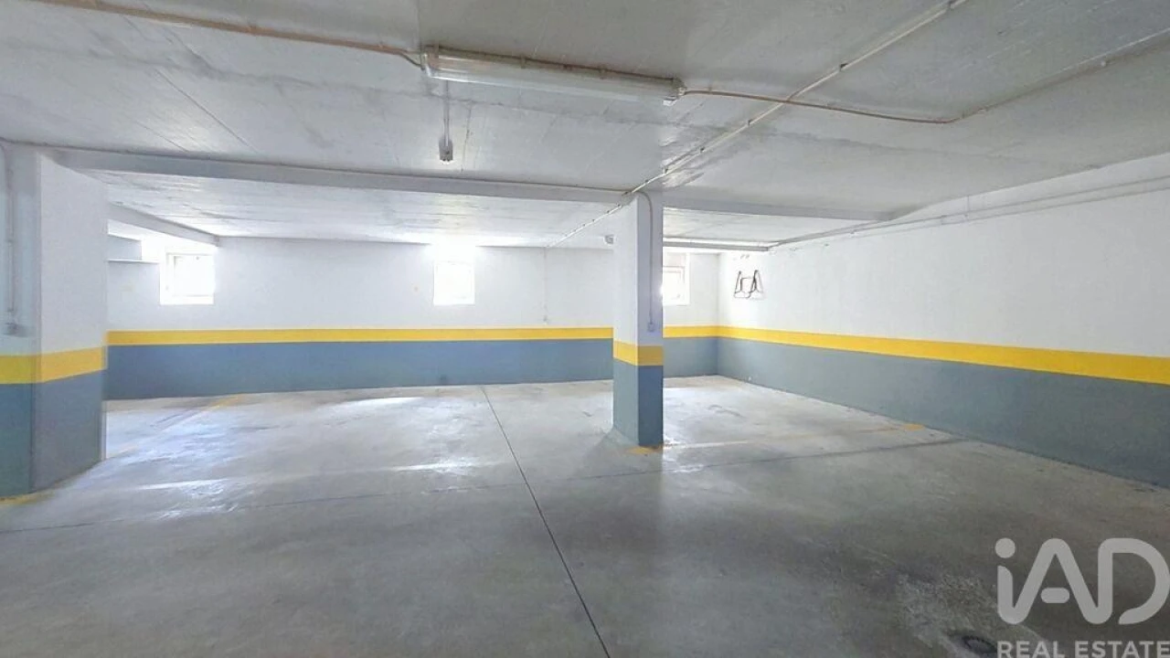 Apartamento T2 para Arrendamento em Venteira Foto 3