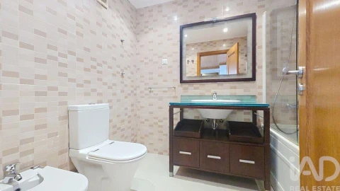 Apartamento T2 para Arrendamento em Venteira