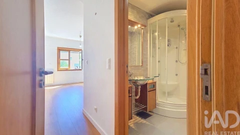 Apartamento T2 para Arrendamento em Venteira