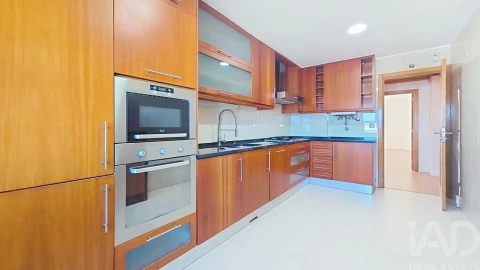 Apartamento T2 para Arrendamento em Venteira