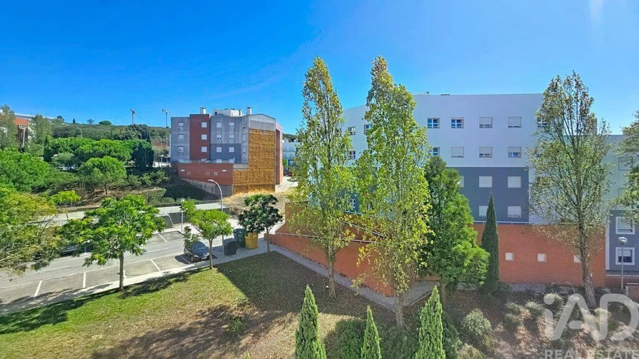 Apartamento T2 para Arrendamento em Venteira Foto 20