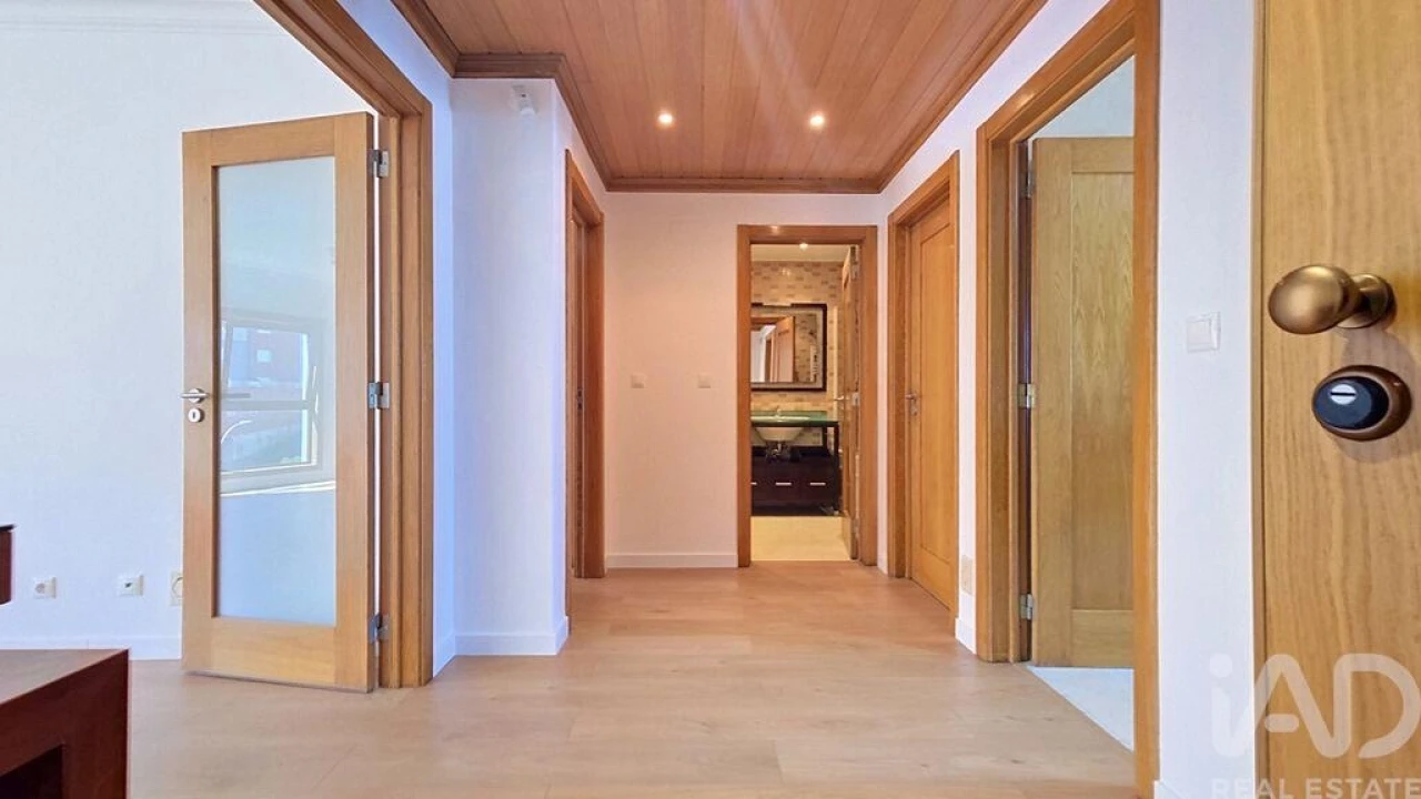 Apartamento T2 para Arrendamento em Venteira Foto 9