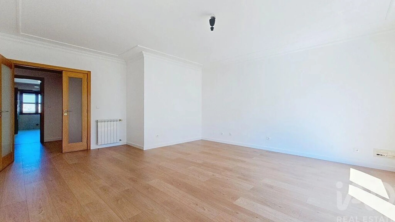 Apartamento T2 para Arrendamento em Venteira Foto 17