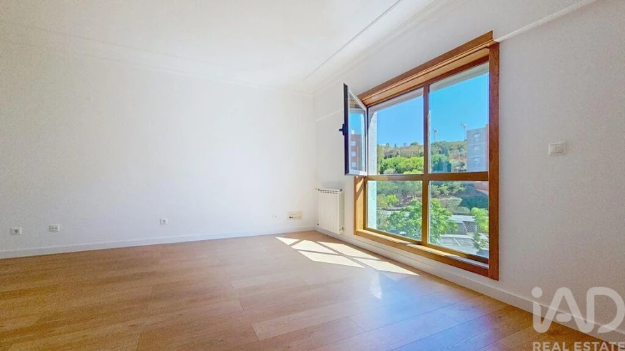 Apartamento T2 para Arrendamento em Venteira Foto 18