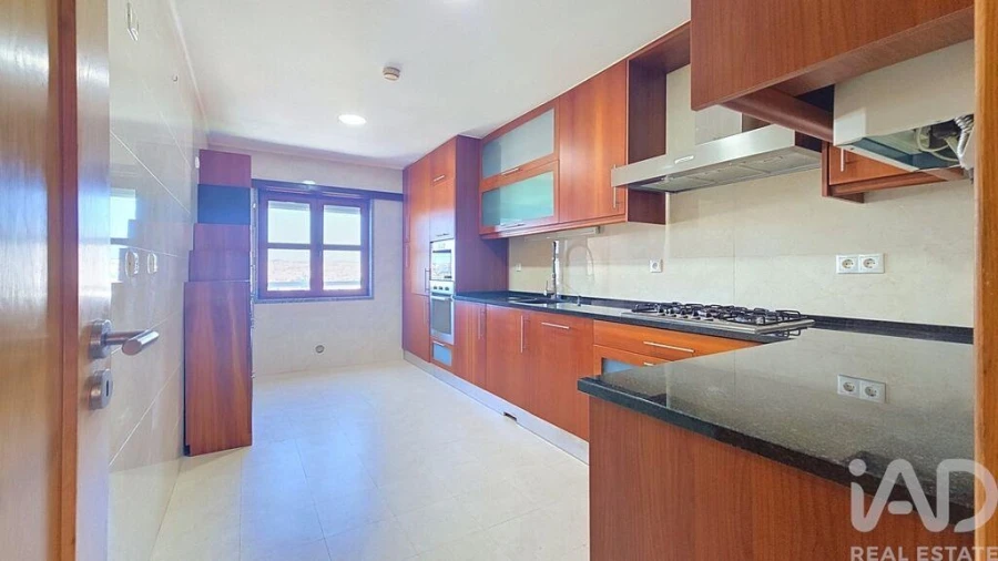 Apartamento T2 para Arrendamento em Venteira Foto 5