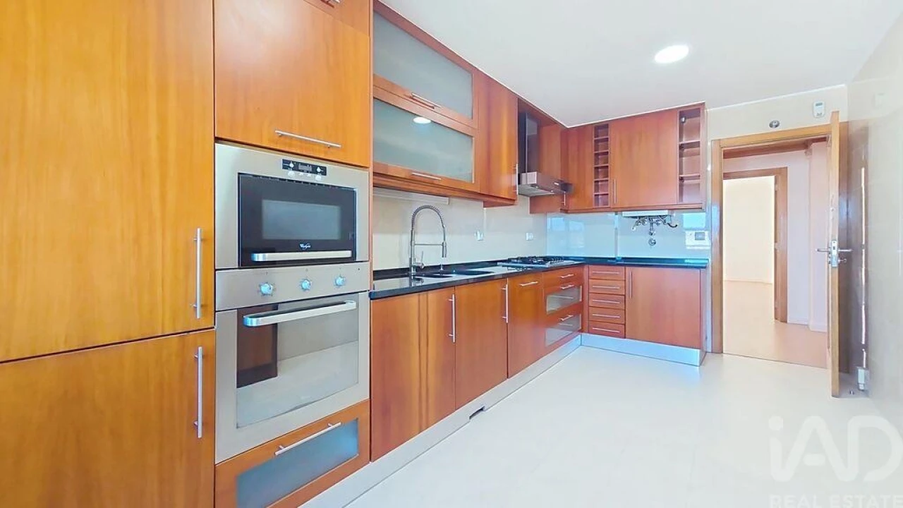 Apartamento T2 para Arrendamento em Venteira Foto 6