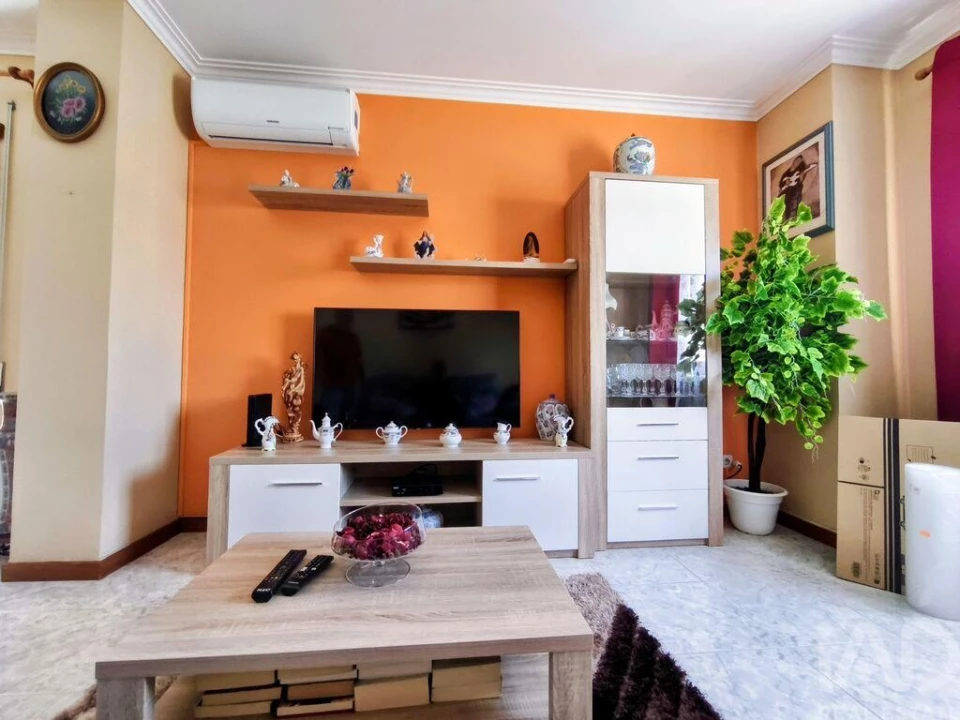 Apartamento T1 para Venda em Darque Foto 12