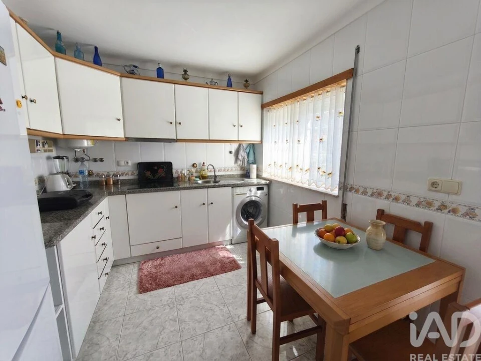 Apartamento T1 para Venda em Darque Foto 7