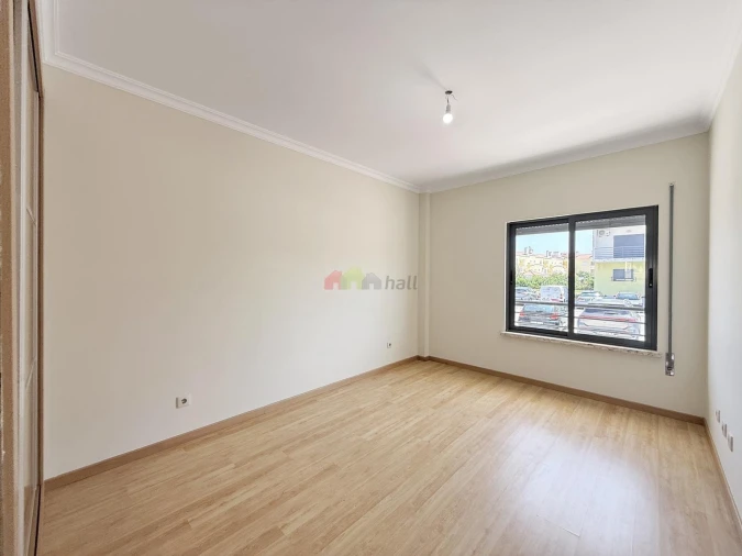 Apartamento T3 para Venda em Pinhal Novo Foto 32